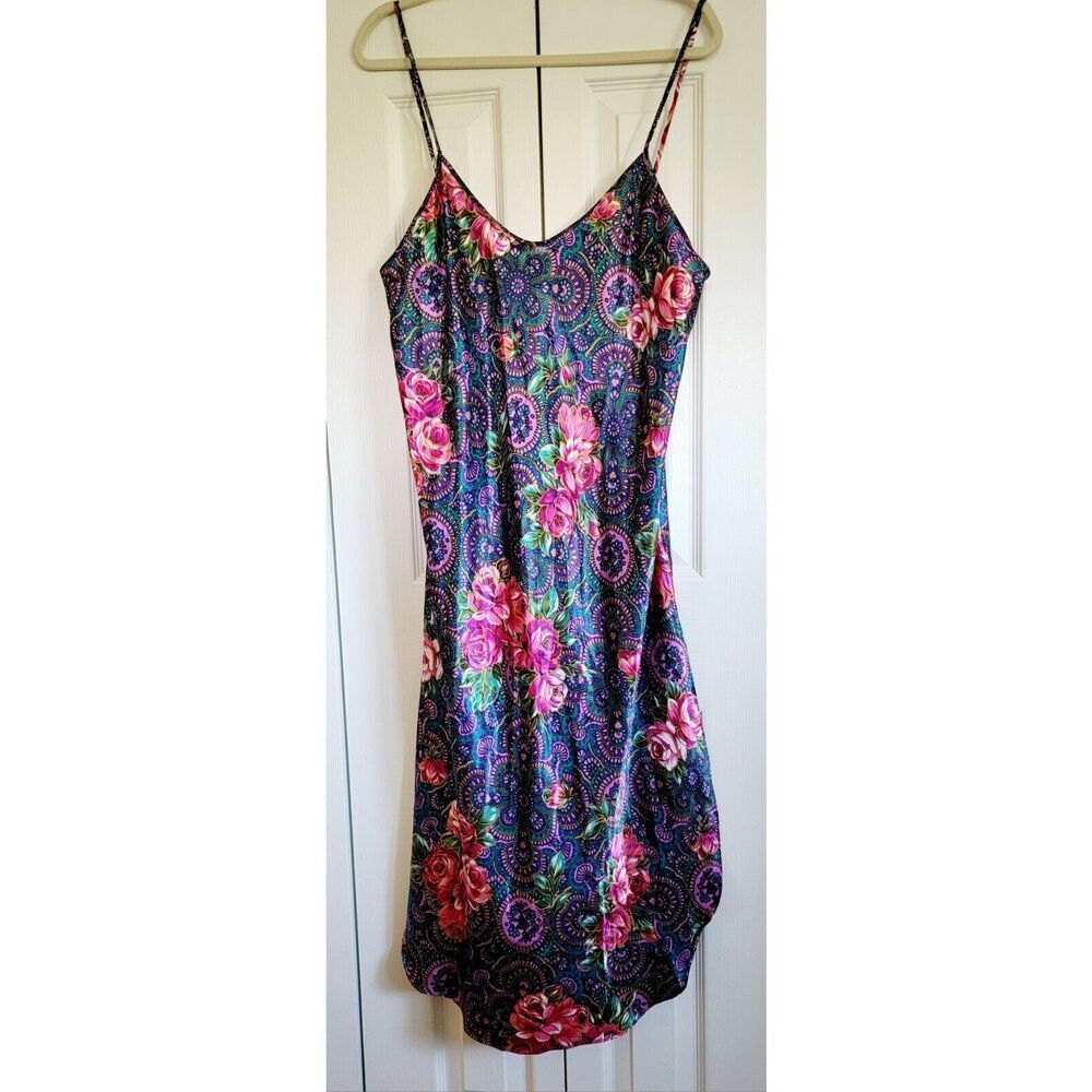 California Dynasty 1X Vintage Floral Liquid Satin Chemise Nightgown‎ Women Plus